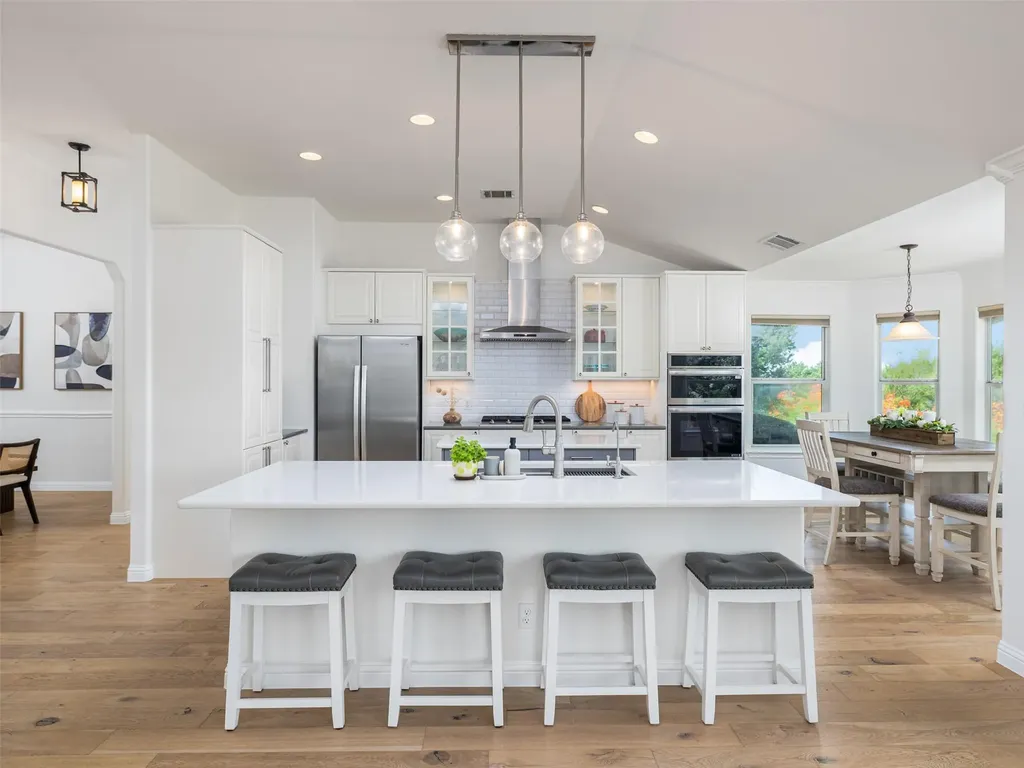 1702 Del Paso Leander TX 78641