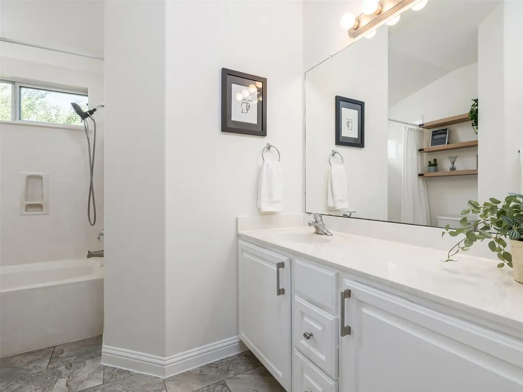 1702 Del Paso Leander TX 78641