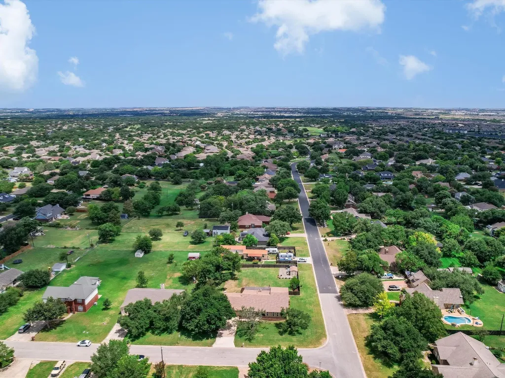 1433 Windcrest Drive Round Rock TX 78664