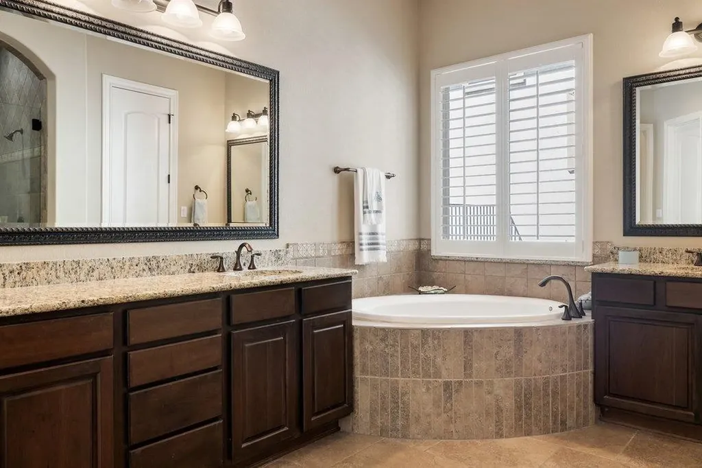 115 Reflection Bay Court Austin TX 78738