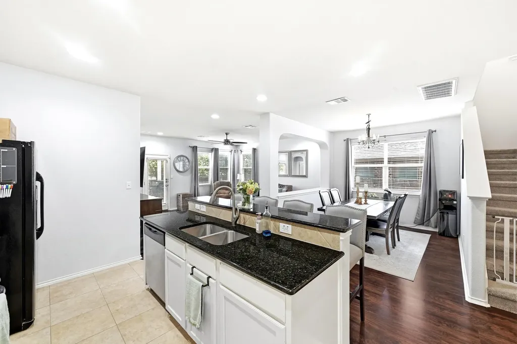 9705 Sydney Marilyn Lane Austin TX 78748