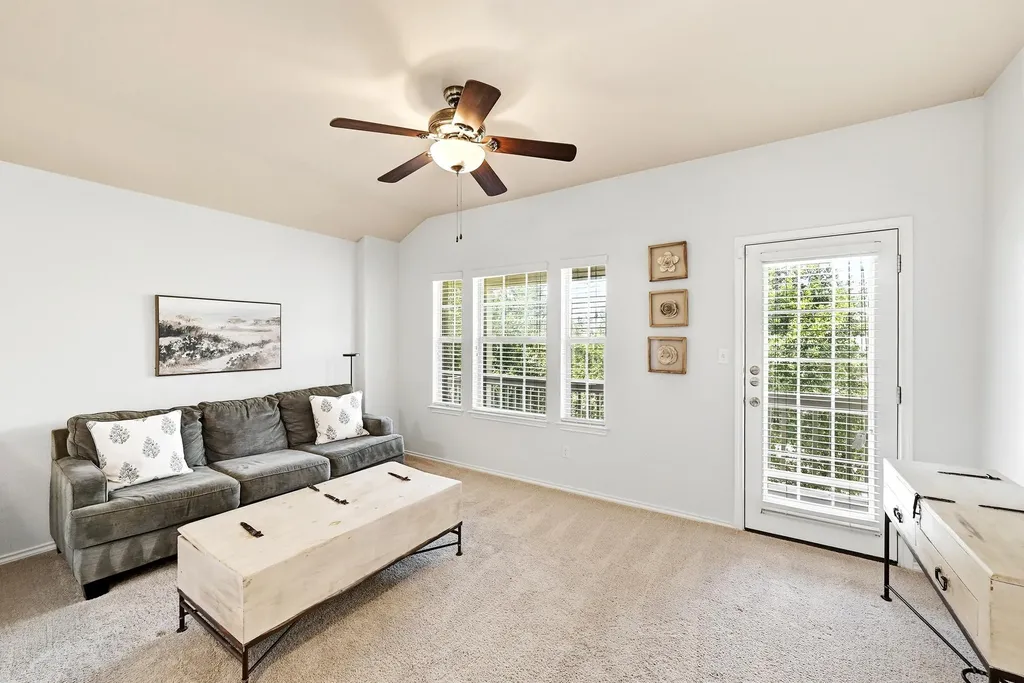 9705 Sydney Marilyn Lane Austin TX 78748