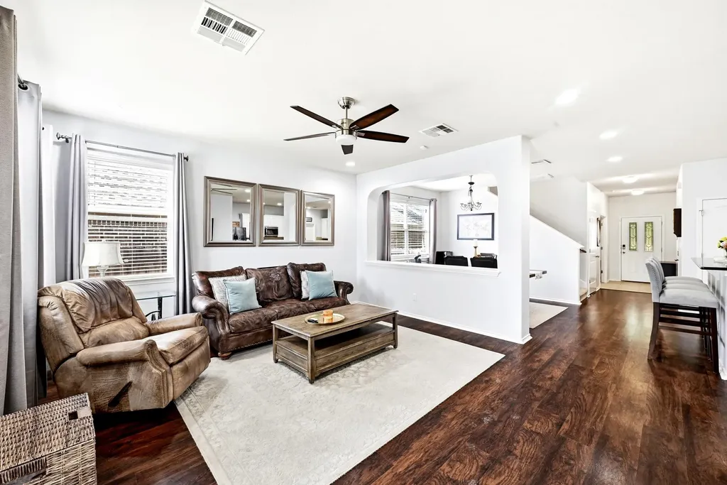 9705 Sydney Marilyn Lane Austin TX 78748