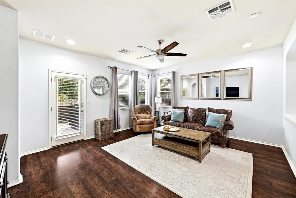 9705 Sydney Marilyn Lane Austin TX 78748