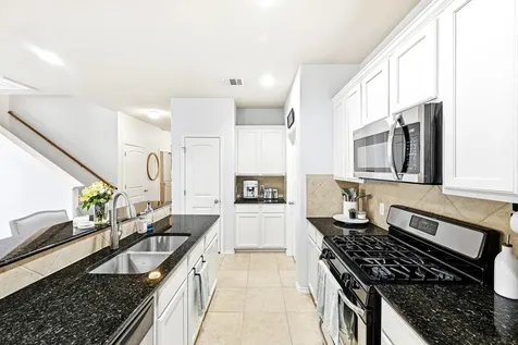9705 Sydney Marilyn Lane Austin TX 78748