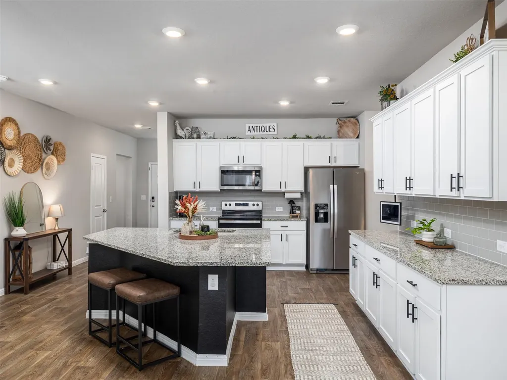 201 Bunting Lane Bertram TX 78605