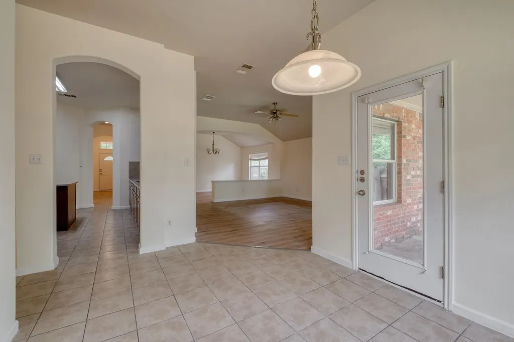 4499 Heritage Well Lane Round Rock TX 78665
