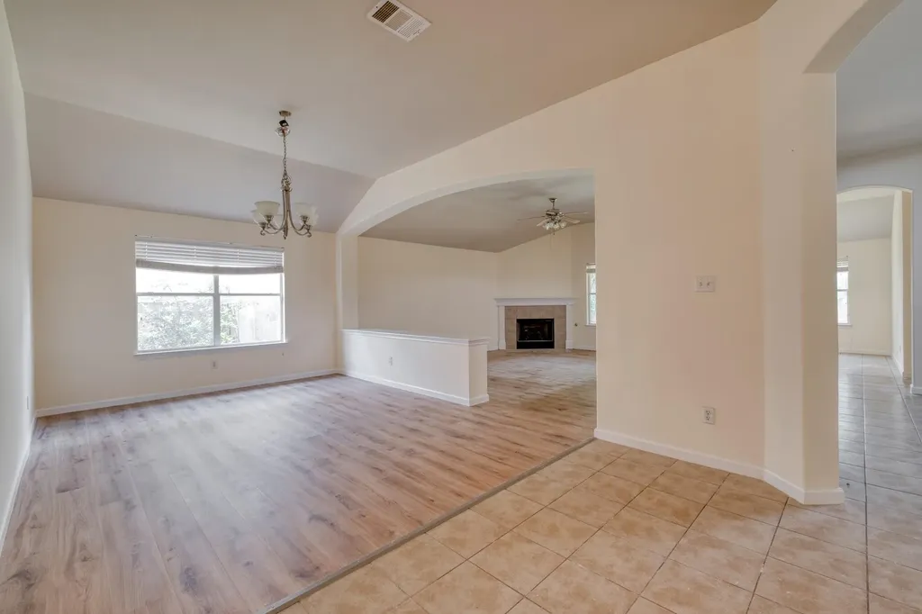 4499 Heritage Well Lane Round Rock TX 78665