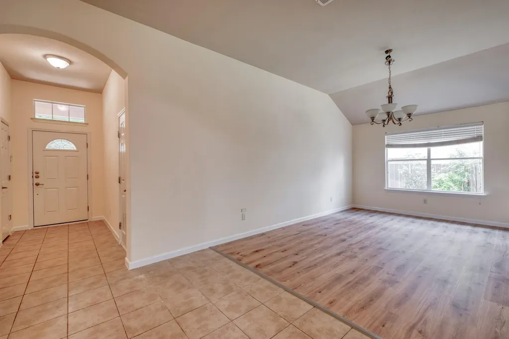 4499 Heritage Well Lane Round Rock TX 78665