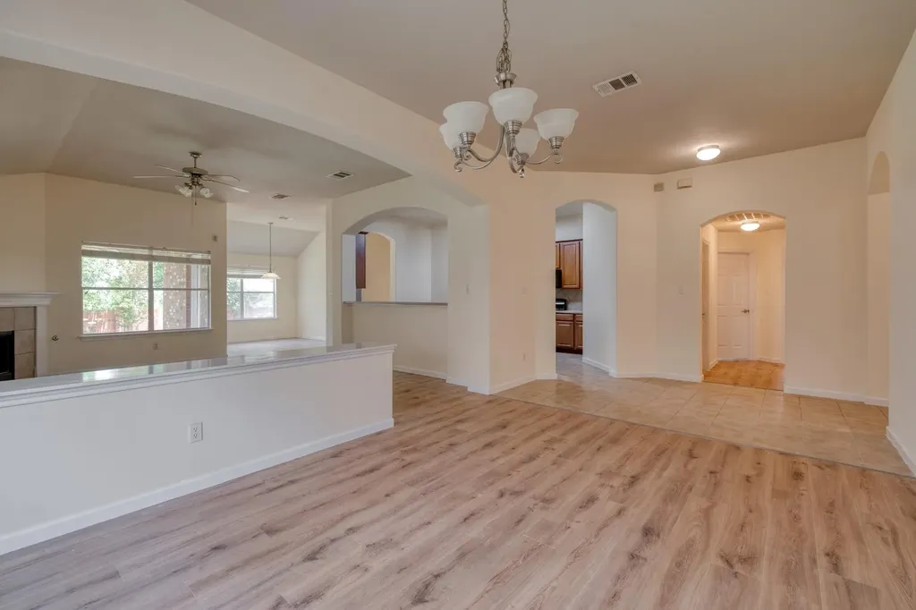 4499 Heritage Well Lane Round Rock TX 78665