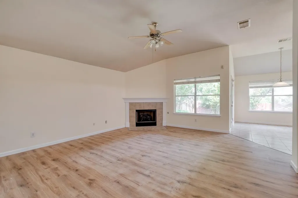 4499 Heritage Well Lane Round Rock TX 78665