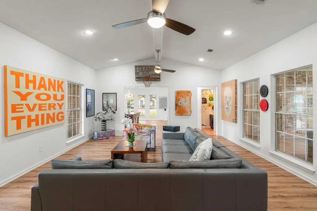 400 Hackberry Street Lockhart TX 78644