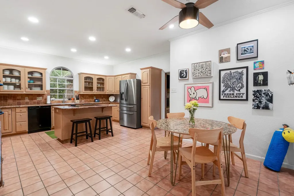 400 Hackberry Street Lockhart TX 78644