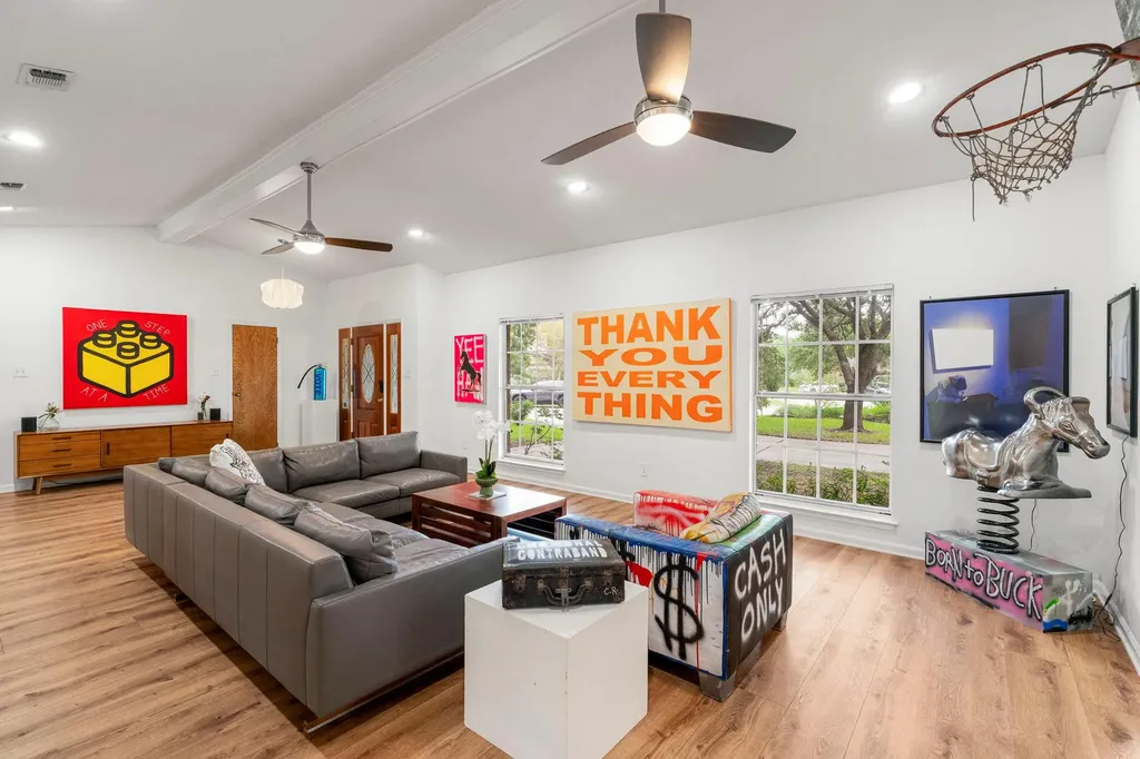 400 Hackberry Street Lockhart TX 78644