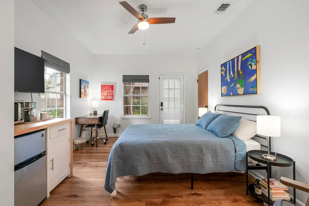 400 Hackberry Street Lockhart TX 78644