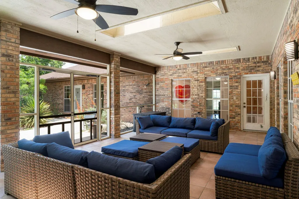 400 Hackberry Street Lockhart TX 78644