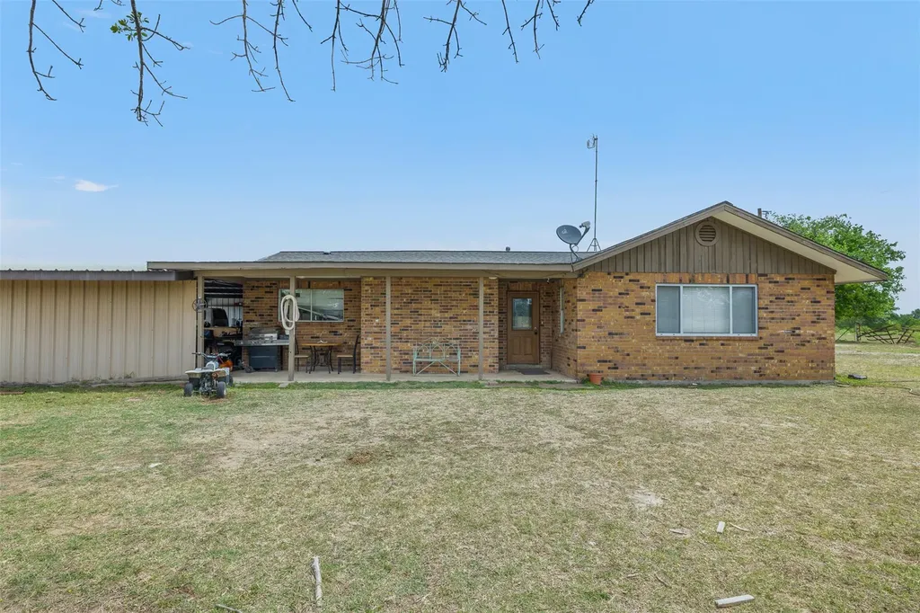 9765 State Park Road Lockhart TX 78644