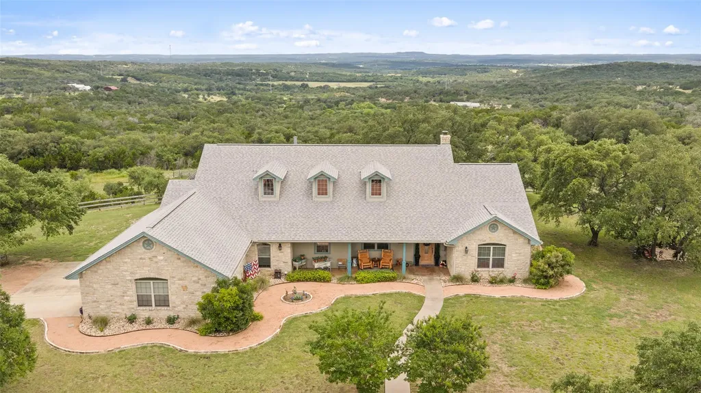 1300 Sycamore Falls Way Marble Falls TX 78654