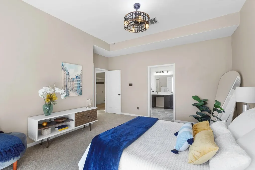 7024 Thistle Hill Way Austin TX 78754