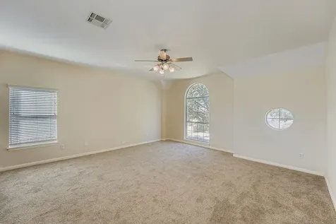 7024 Thistle Hill Way Austin TX 78754