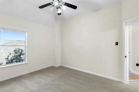 7024 Thistle Hill Way Austin TX 78754