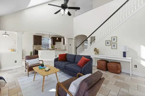7024 Thistle Hill Way Austin TX 78754
