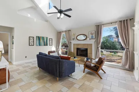 7024 Thistle Hill Way Austin TX 78754