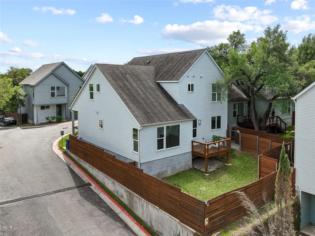 3001 Del Curto Road Austin TX 78704