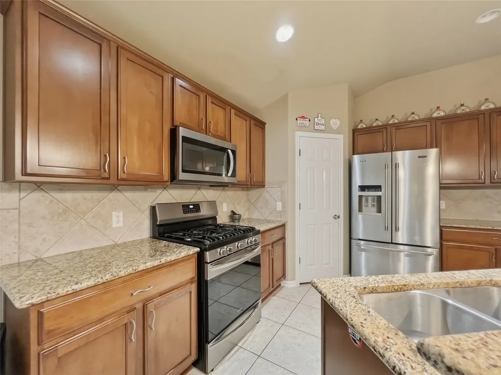 1317 Irish Moss Trail Round Rock TX 78665