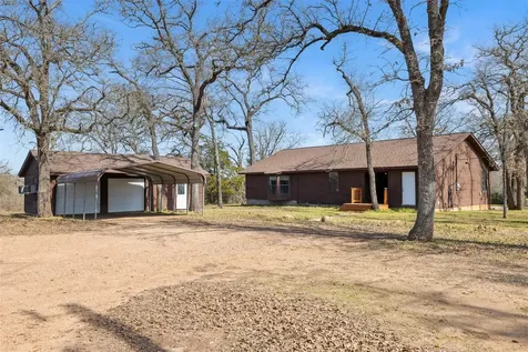 1949 County Road 347 Loop Gause TX 77857