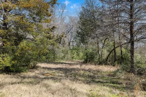 1949 County Road 347 Loop Gause TX 77857