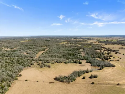 1949 County Road 347 Loop Gause TX 77857