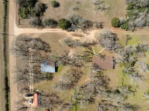 1949 County Road 347 Loop Gause TX 77857