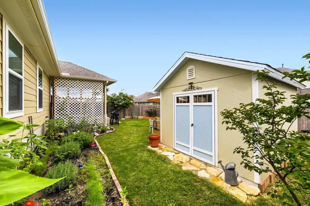 2433 Walking Y Road Georgetown TX 78633