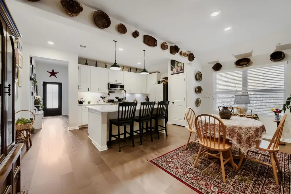 2433 Walking Y Road Georgetown TX 78633