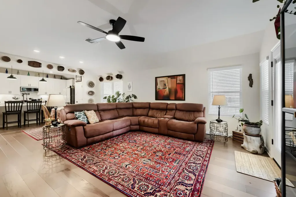 2433 Walking Y Road Georgetown TX 78633