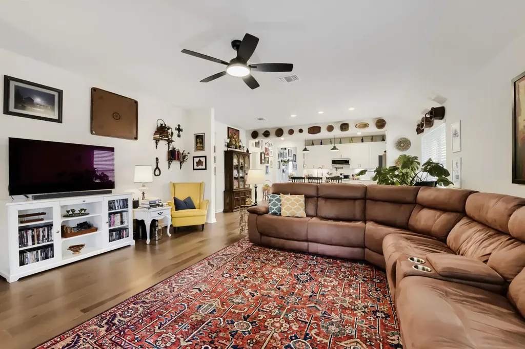 2433 Walking Y Road Georgetown TX 78633