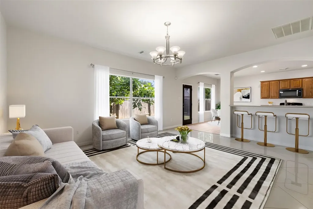 11508 Oltons Bluff Cove Austin TX 78754