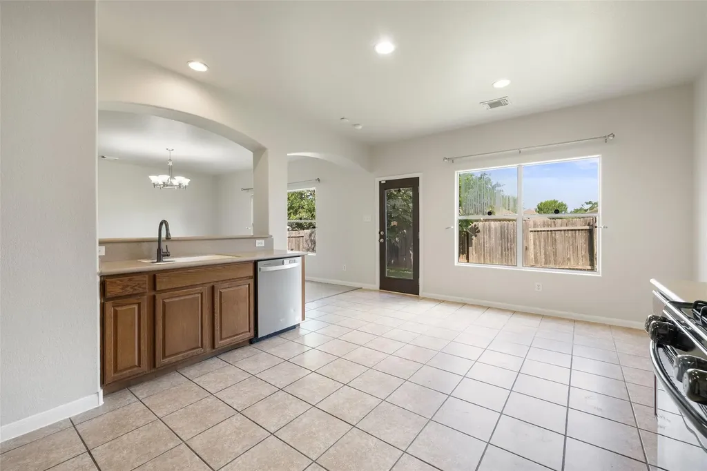 11508 Oltons Bluff Cove Austin TX 78754