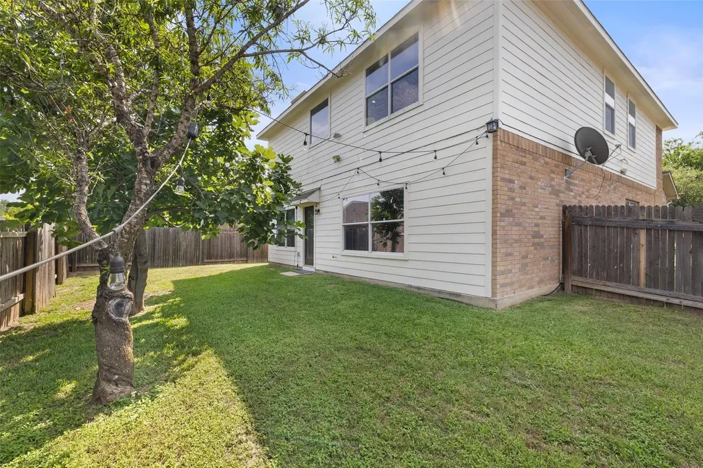 11508 Oltons Bluff Cove Austin TX 78754