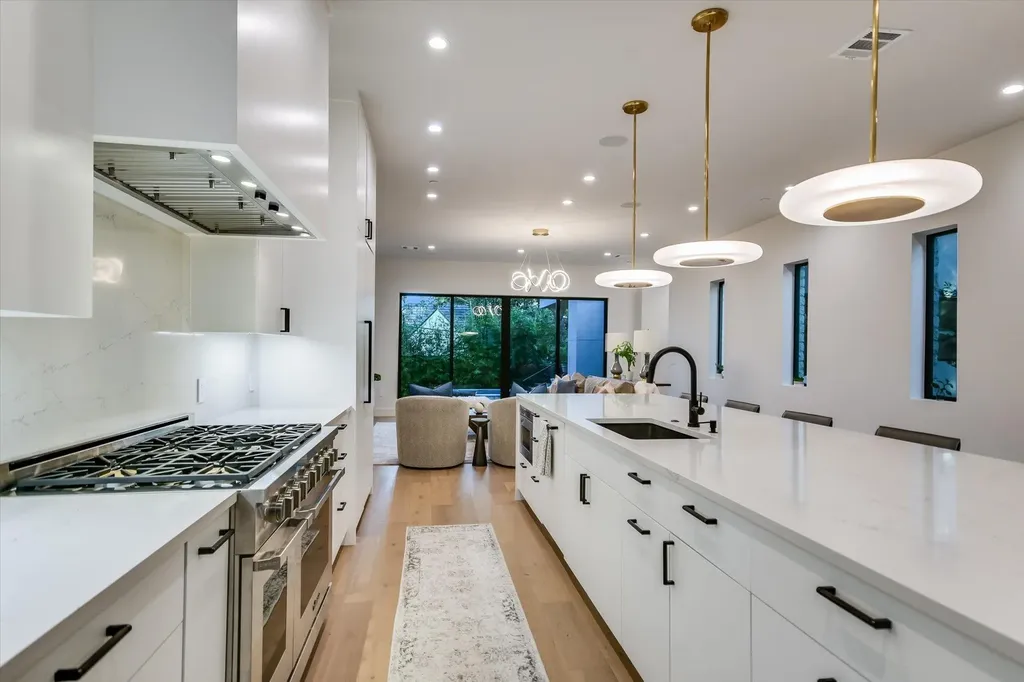 403 Ridgewood Austin TX 78746