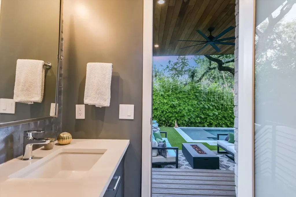 403 Ridgewood Austin TX 78746