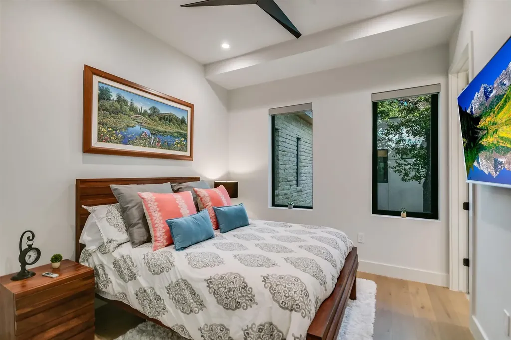 403 Ridgewood Austin TX 78746