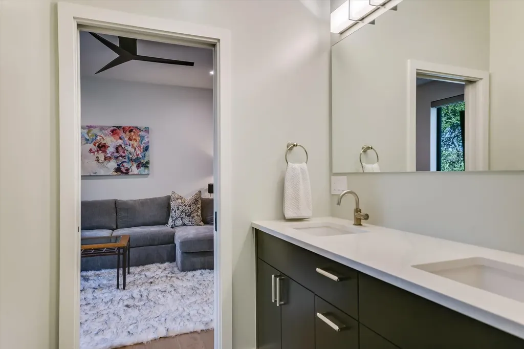 403 Ridgewood Austin TX 78746