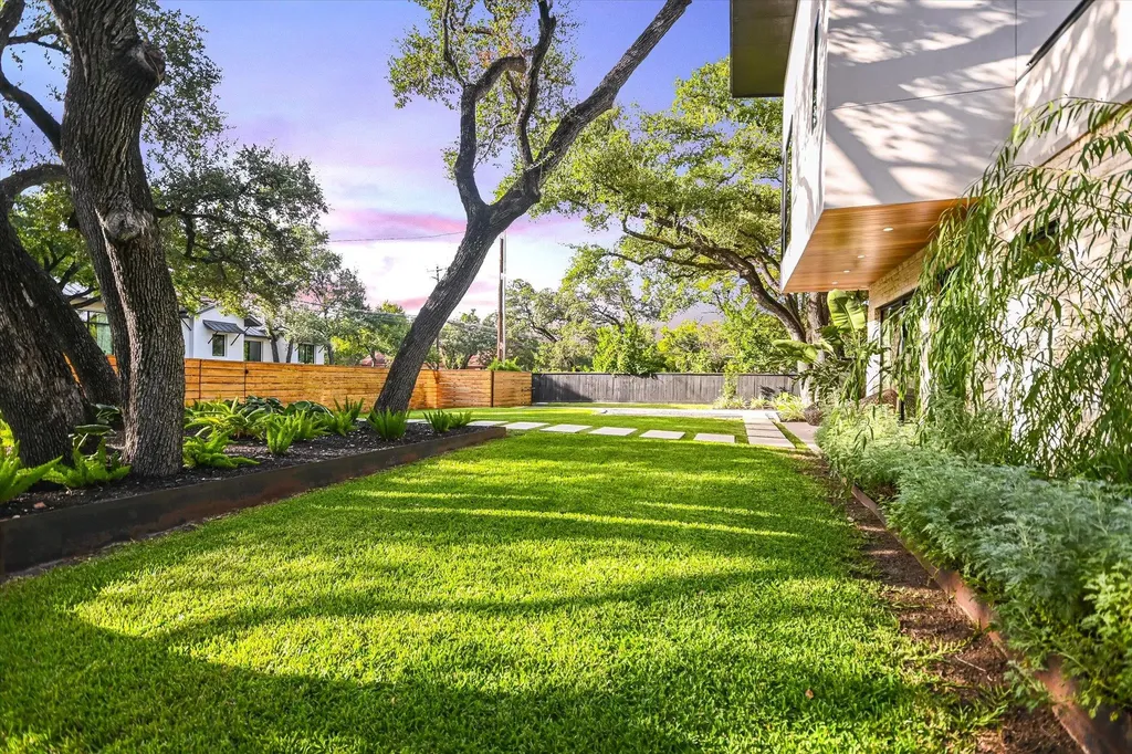 403 Ridgewood Austin TX 78746