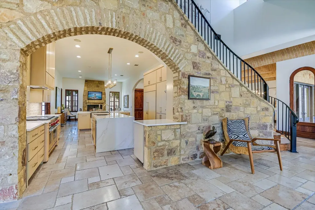 252 La Serena Loop Horseshoe Bay TX 78657