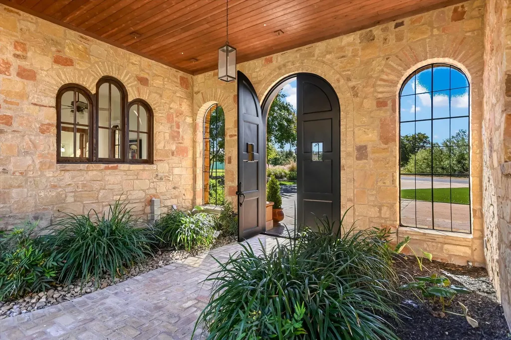 252 La Serena Loop Horseshoe Bay TX 78657