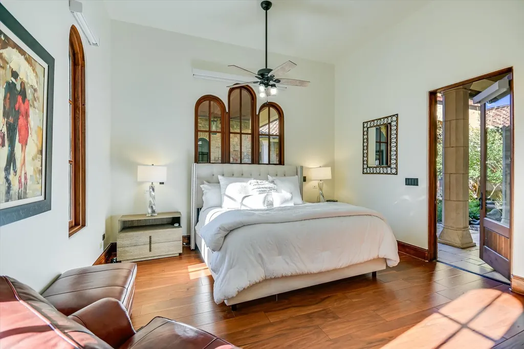 252 La Serena Loop Horseshoe Bay TX 78657