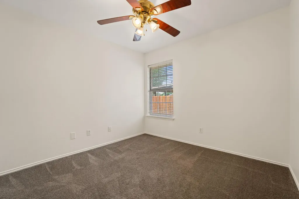 1106 Woodview Drive Leander TX 78641