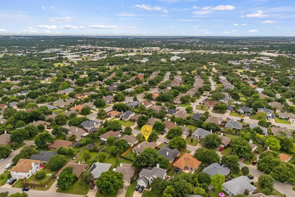 1106 Woodview Drive Leander TX 78641